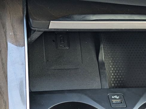 Used 2021 BMW X5 xDrive45e w/ Parking Assistance Package image 27