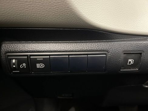 Certified 2022 Toyota Corolla LE w/ Carpet Mat Package (TMS) FWD image 28