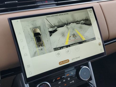 Used 2023 Land Rover Range Rover SE image 19