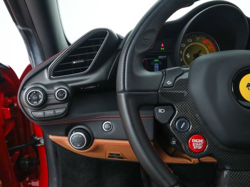 Certified 2019 Ferrari 488 GTB image 27