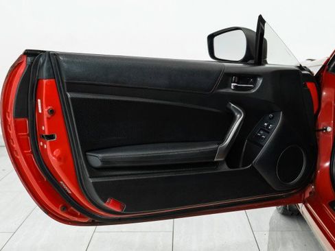 Used 2014 Scion FR-S image 30