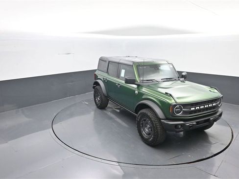 New 2025 Ford Bronco Big Bend w/ Black Diamond Package image 23