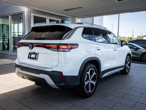 New 2026 Volkswagen Tiguan SE image 18