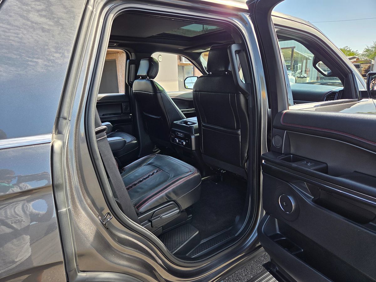 Used 2019 Ford Expedition Limited w/ Equipment Group 303A AWD/4WD image 60