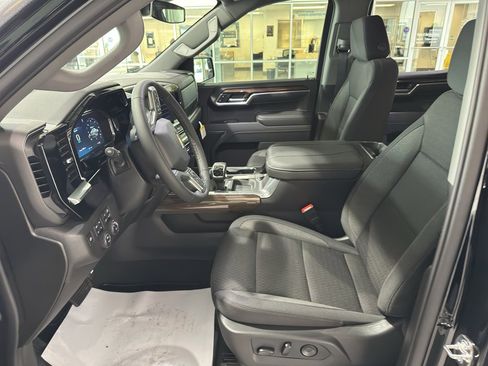 New 2026 Chevrolet Silverado 1500 LT w/ Z71 Off-Road Package image 18