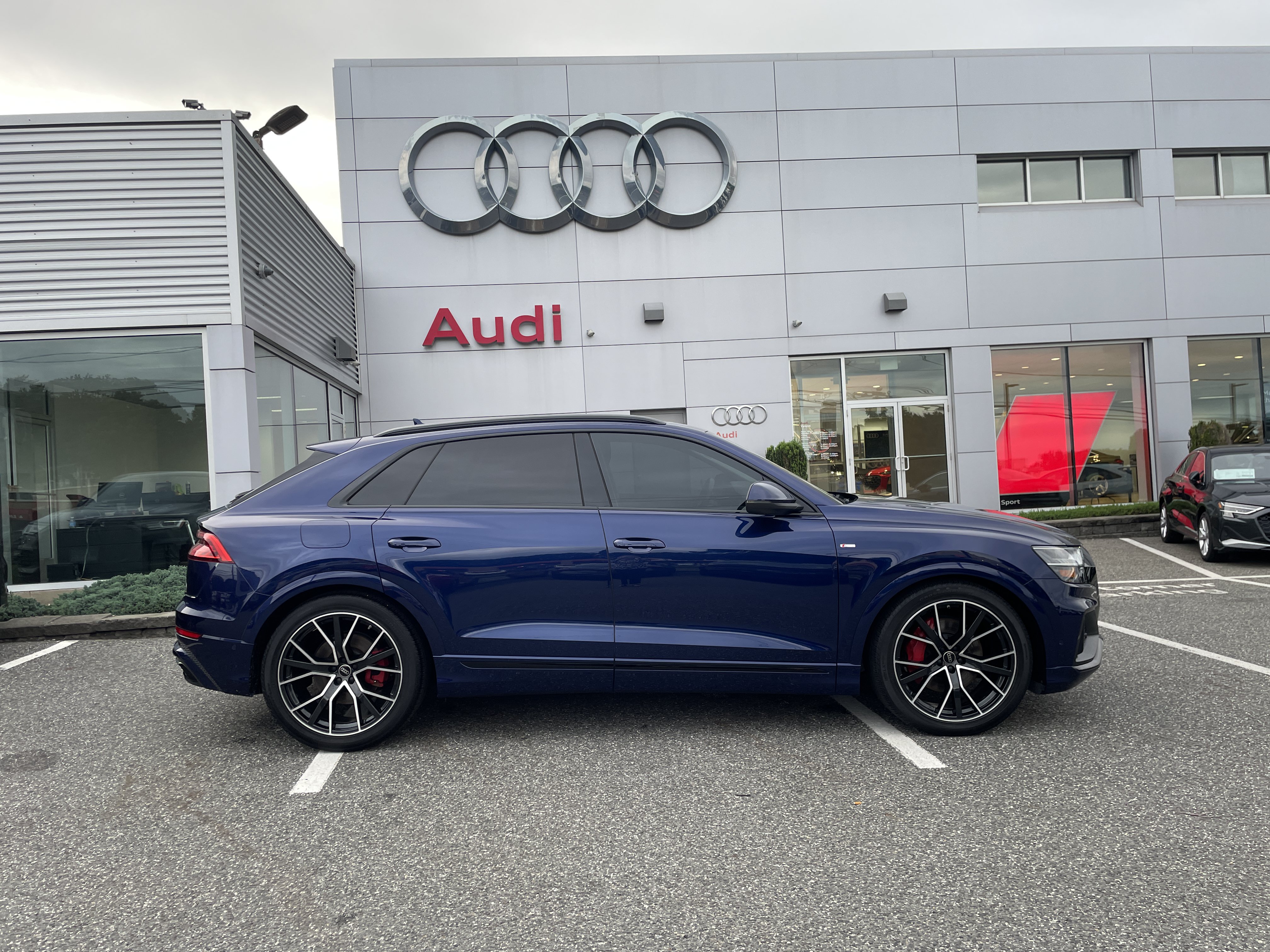 Certified 2023 Audi Q8 Prestige w/ Prestige Package AWD/4WD image 3