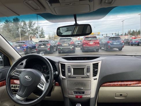 Used 2012 Subaru Outback 2.5i Limited w/ Moonroof Pkg image 6