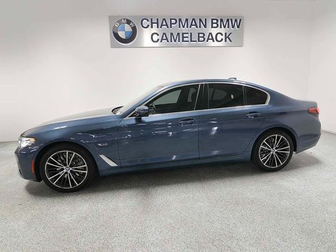 Certified 2023 BMW 530e w/ Convenience Package RWD image 3