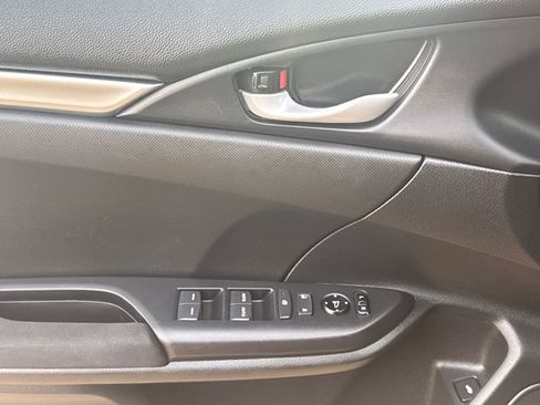 Used 2021 Honda Civic LX image 29