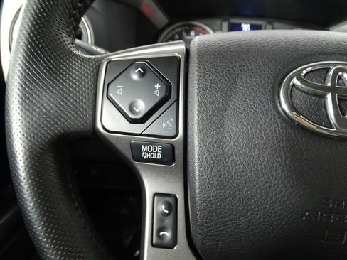 Used 2021 Toyota Tacoma SR5 RWD image 23