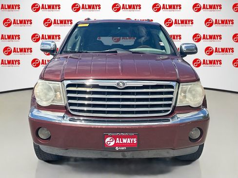 Used 2007 Chrysler Aspen Limited AWD/4WD image 2