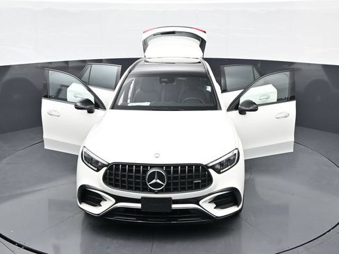 Used 2025 Mercedes-Benz GLC 43 AMG 4MATIC image 39