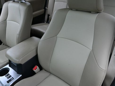 Used 2021 Toyota 4Runner SR5 Premium w/ Moonroof Package image 12