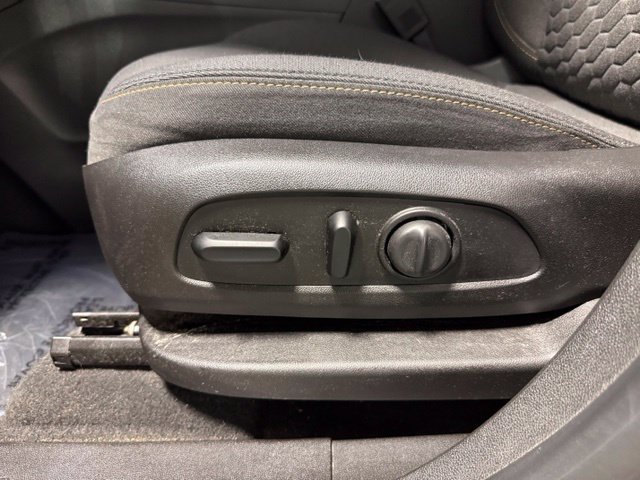 Used 2019 Chevrolet Equinox LT FWD image 14