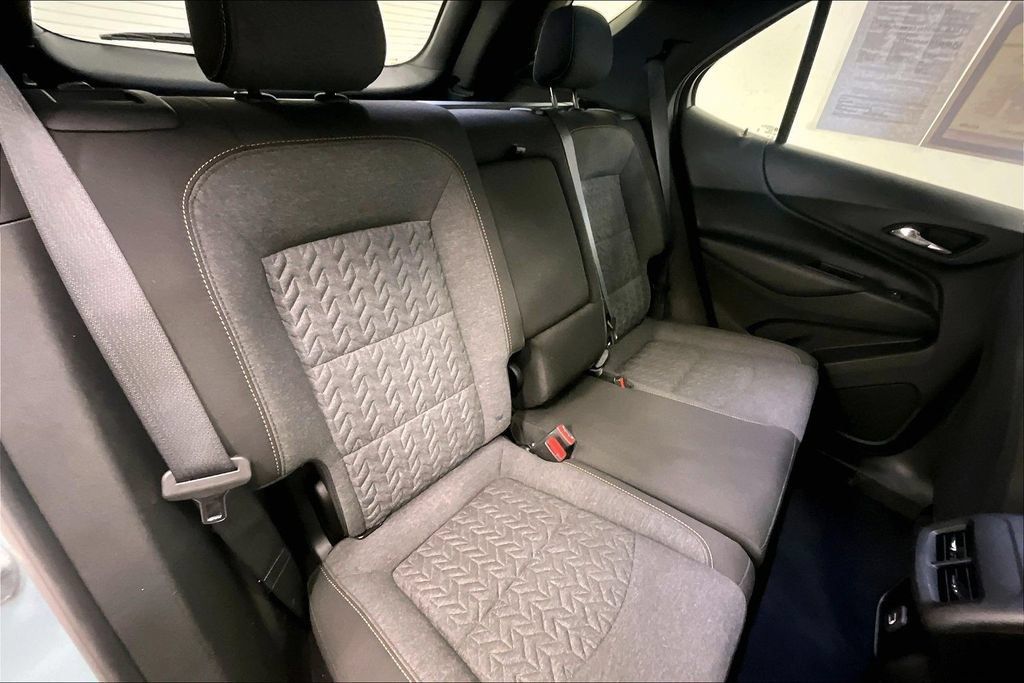 Used 2022 Chevrolet Equinox LT FWD image 23