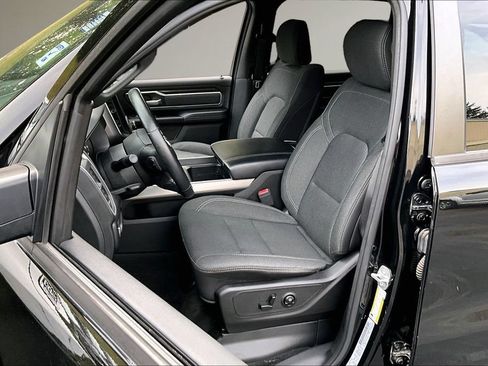 Used 2020 RAM 1500 Big Horn AWD/4WD image 21