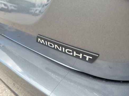 Used 2023 Nissan Sentra SR w/ Midnight Edition Package FWD image 8