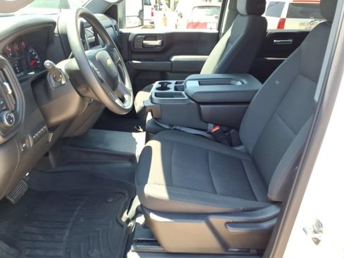 Used 2025 Chevrolet Silverado 2500 W/T w/ WT Convenience Package AWD/4WD image 16
