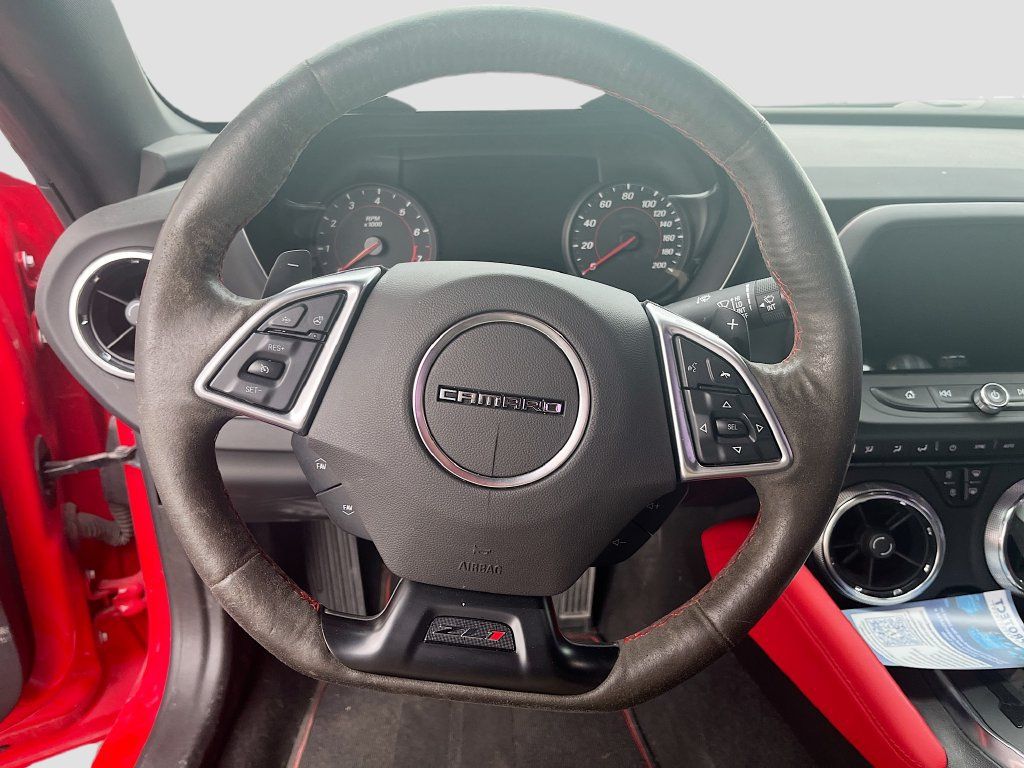 Used 2021 Chevrolet Camaro ZL1 RWD image 11