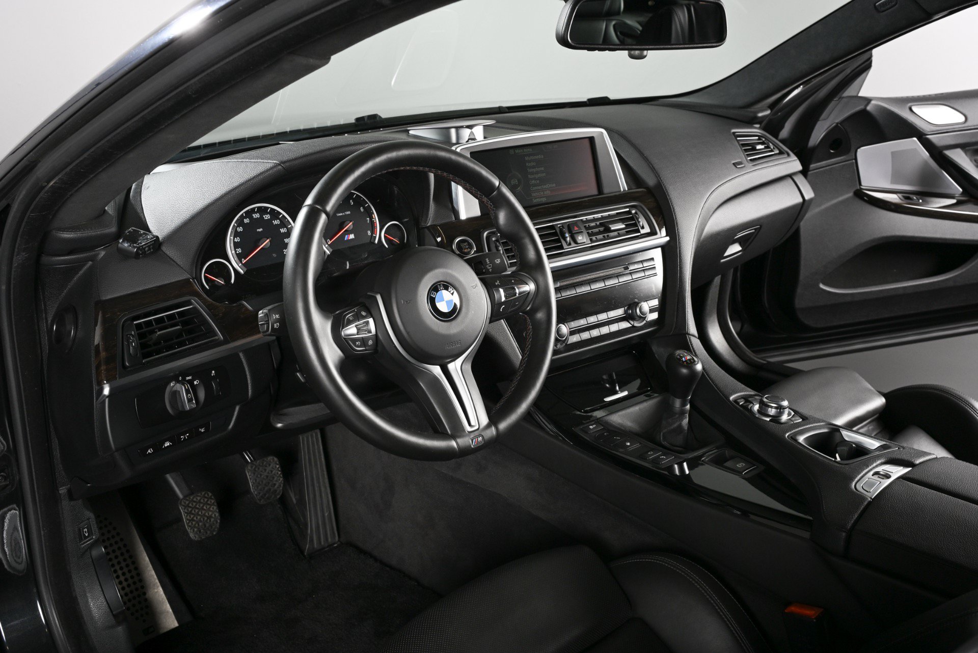 Used 2014 BMW M6 Coupe RWD image 4