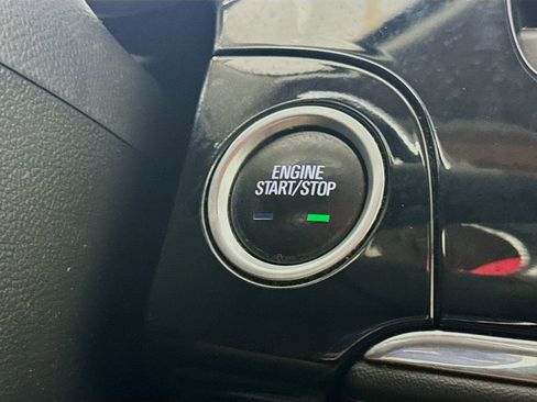 Used 2020 Buick Encore Essence FWD image 18