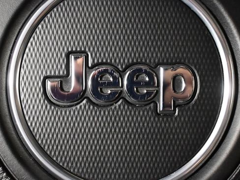 Used 2019 Jeep Wrangler Unlimited Rubicon AWD/4WD image 37