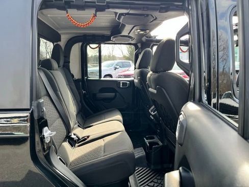 Used 2021 Jeep Gladiator Mojave AWD/4WD image 23