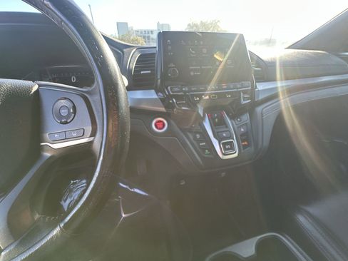 Used 2023 Honda Odyssey Sport image 24