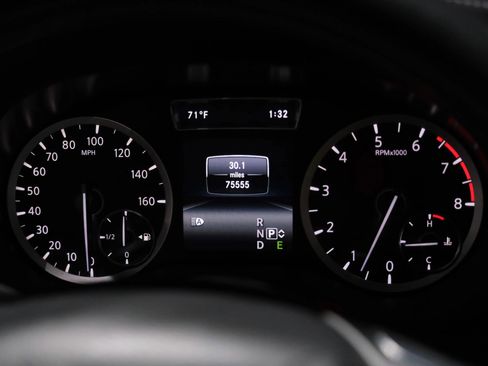 Used 2018 INFINITI QX30 Premium w/ Technology Package image 17