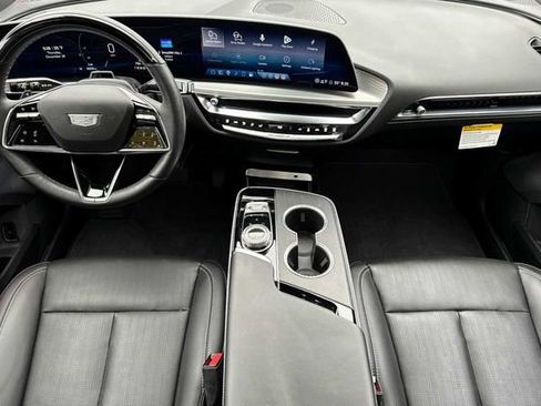 Certified 2025 Cadillac Lyriq Luxury w/ LPO, Floor Liner Package image 13