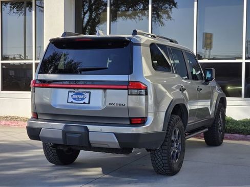 Used 2025 Lexus GX 550 image 7