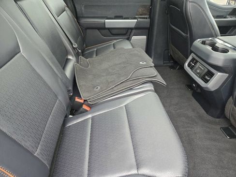 Used 2025 Ford F250 Lariat w/ Lariat Ultimate Package image 10