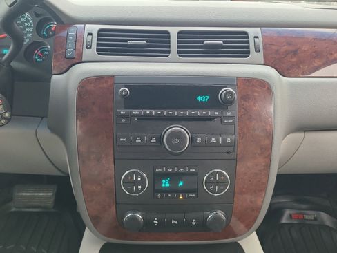 Used 2014 Chevrolet Tahoe LT image 15