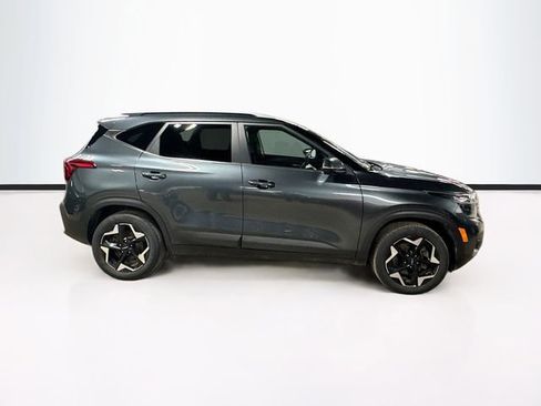 Used 2024 Kia Seltos EX image 8