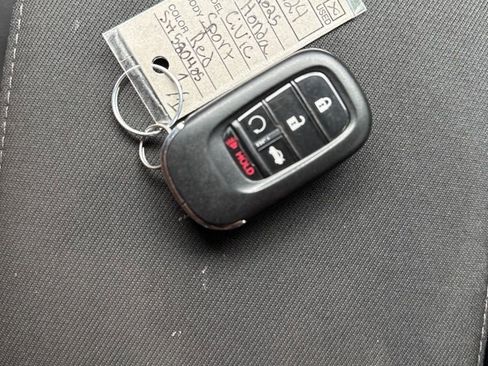 Used 2025 Honda Civic Sport image 14