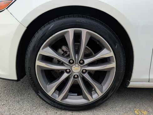 Used 2023 Chevrolet Malibu LT image 4