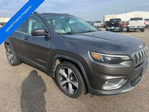 Used 2019 Jeep Cherokee Limited image 8