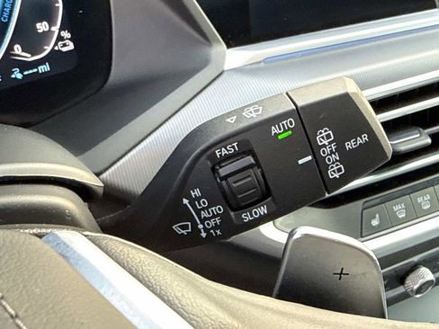 Used 2023 BMW X5 xDrive45e w/ Parking Assistance Package AWD/4WD image 21