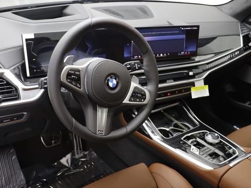 New 2027 BMW X7 xDrive40i w/ Executive Package AWD/4WD image 7