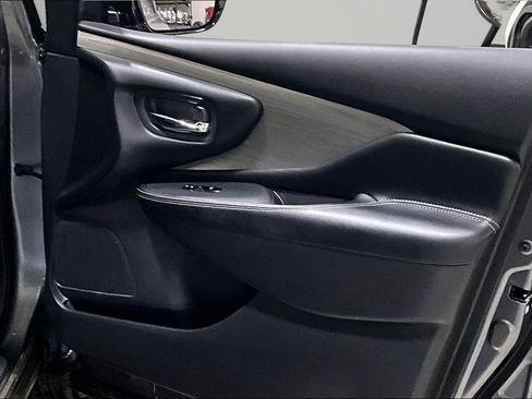 Used 2016 Nissan Murano S image 27