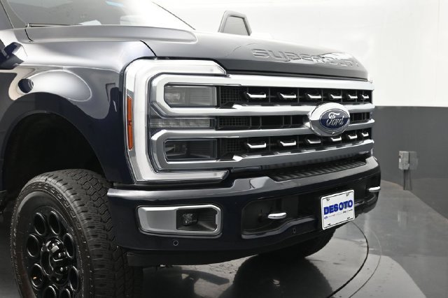 Used 2024 Ford F250 Platinum AWD/4WD image 39