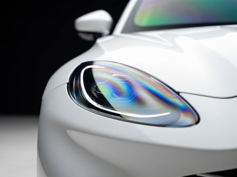 Used 2023 Aston Martin DBX AWD/4WD image 9