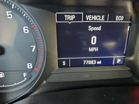Used 2022 Chevrolet TrailBlazer LT w/ Convenience Package FWD image 12