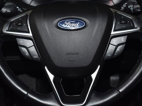 Used 2023 Ford Edge SEL image 24