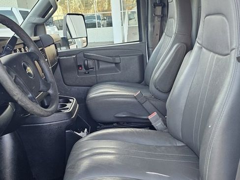 Used 2019 Chevrolet Express 3500 Work Van 2D Chassis w/ Power Convenience Package image 7