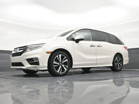 Used 2018 Honda Odyssey Elite image 23