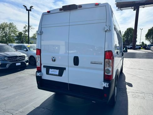 Used 2026 RAM ProMaster 2500 w/ Convenience Group FWD image 4