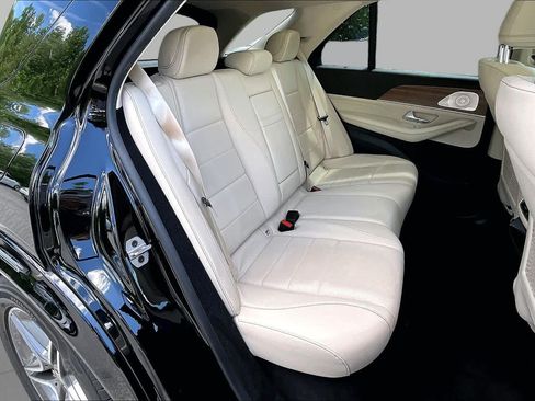 Used 2024 Mercedes-Benz GLE 350 4MATIC image 19