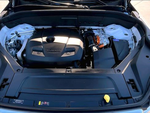 Used 2023 Volvo XC90 T8 Plus w/ Protection Package image 12