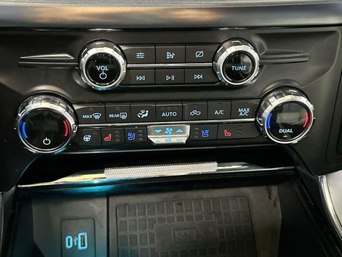 Used 2021 Ford F150 Limited image 26